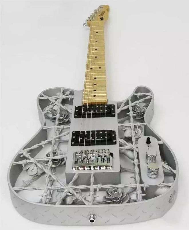 全球唯一一把 -- 真 · 重金属风格吉他正式问世!